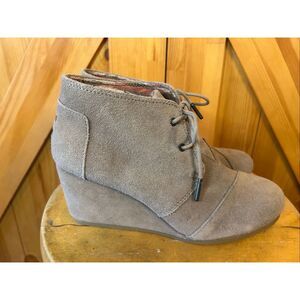 Toms Women's 9 Suede Desert Wedge Booties Leather Ankle Lace Up Comfort